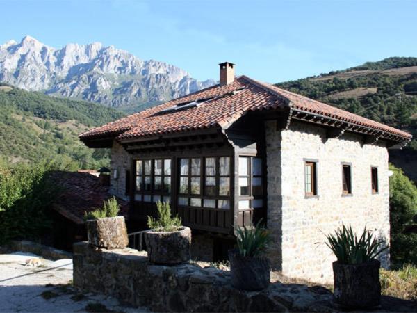 Hostel Albergue Turistico Valdebaro Camaleño Exterior foto